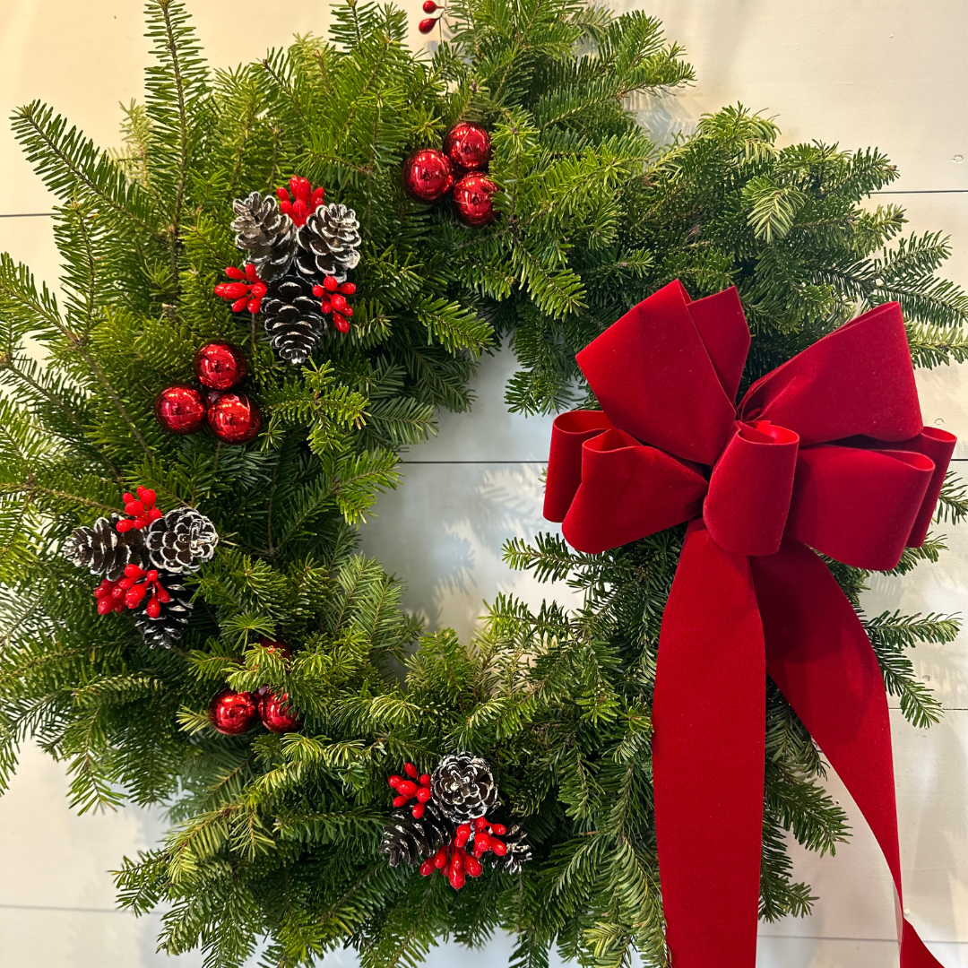 Wreath 22" with bow & hook